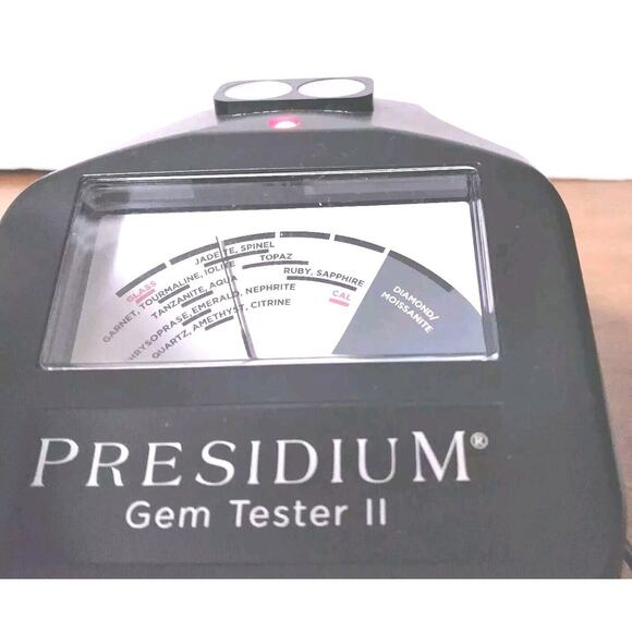 K L Brooch Egyptian Revival Style Scarab Shape Stones Marked 12K G. F. Goldtone - Picture 8 of 8